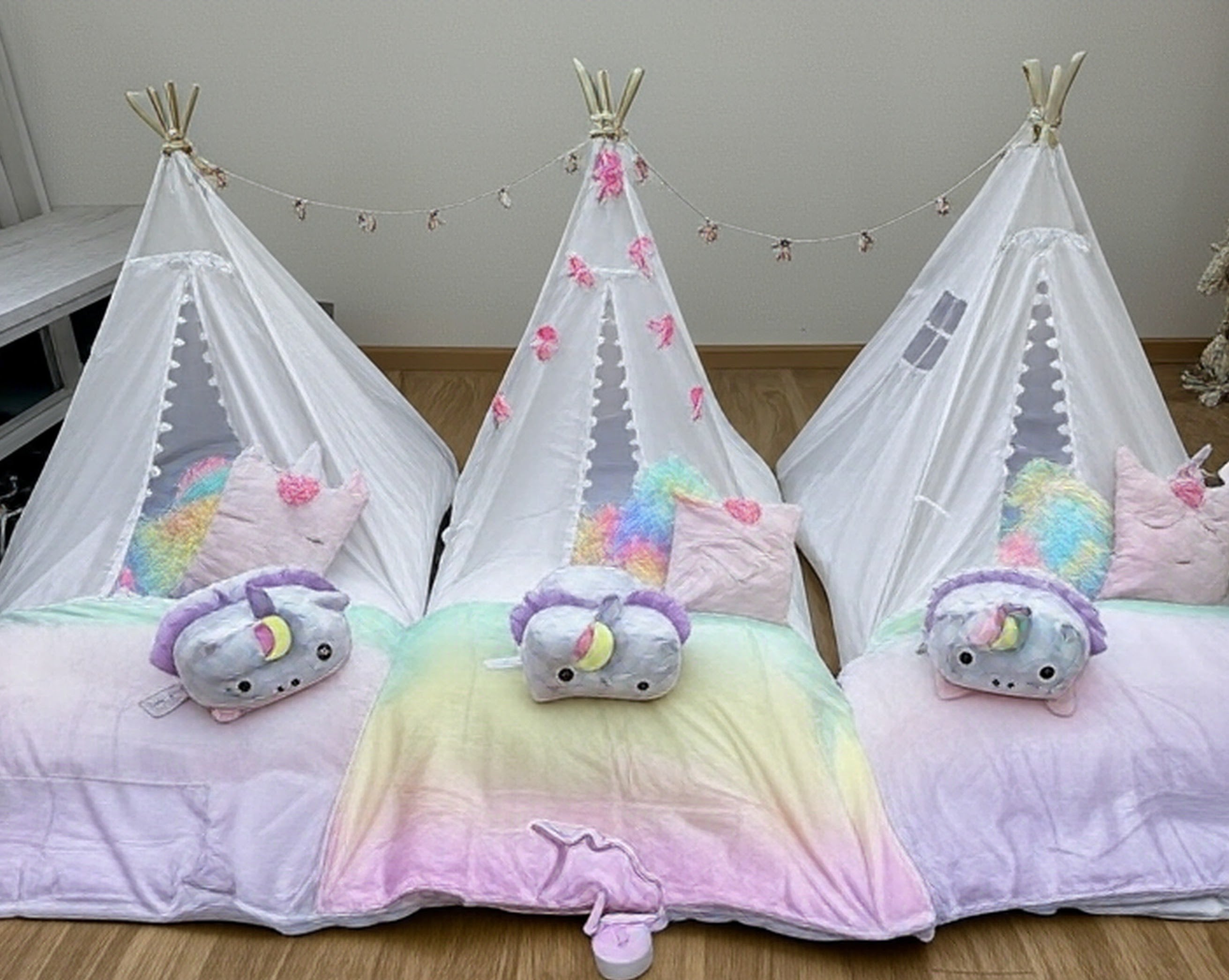 Teepee Party - Rainbow